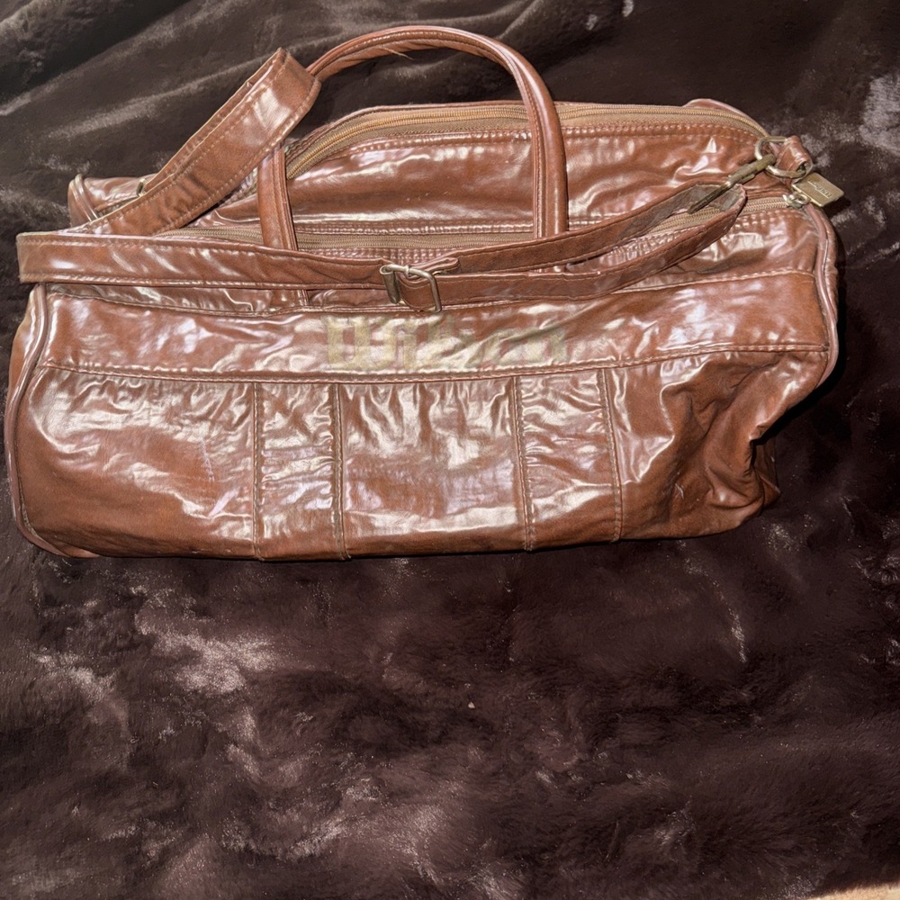 Vintage Wilson duffle gym bag Red letter Brown Faux Leather  Gold Tennis  Travel